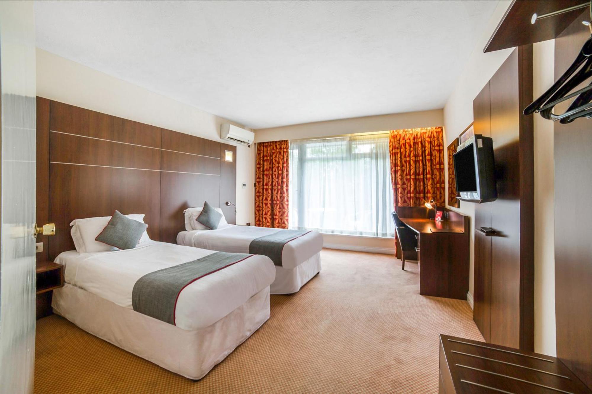 The Bridge House 3*