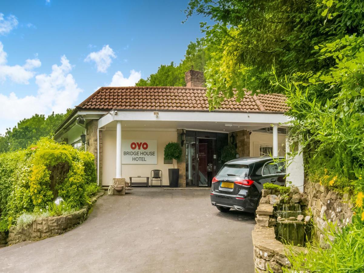 The Bridge House 3* Reigate